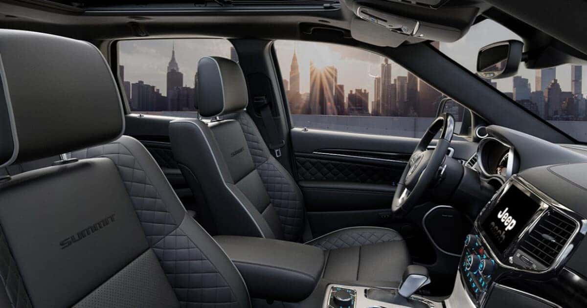 2021 Jeep Cherokee Interior | Dimensions | Advantage Dodge Ram Chrysler ...