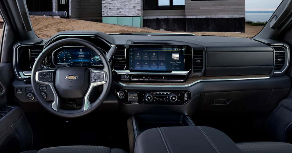 2024 Chevy Silverado 2500 HD interior and infotainment