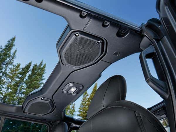 2020 Jeep Wrangler Apple CarPlay and Android Auto on INfotainment Touchscreen Display Overhead Speaker System