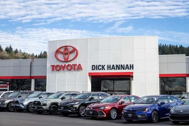 Dick Hannah Toyota Dealership Image