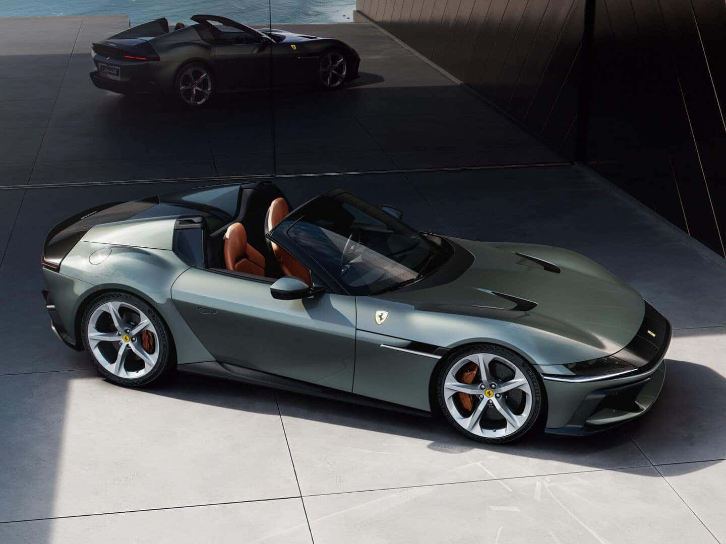 ferrari 12cilindri spider exterior front 1