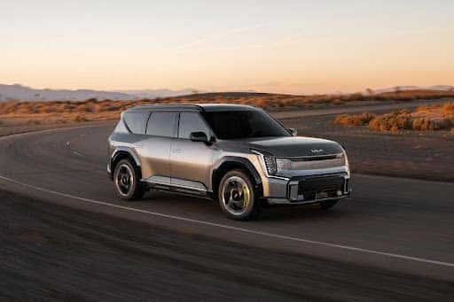 Kia Build and Price