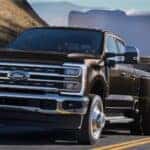 2025FordSuperDutyF-350-exterior-01