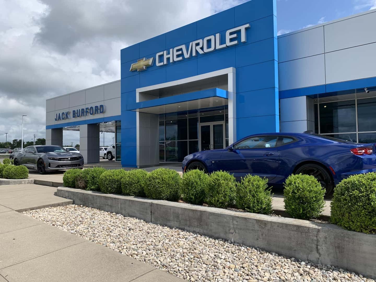 used chevy dealer