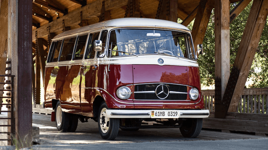 Mercedes store old van