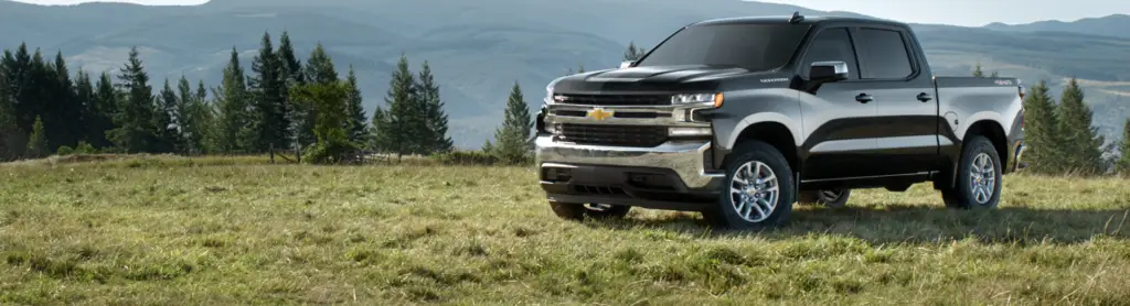 The 2022 Chevrolet Silverado 1500 LTD vs. The 2022 Chevrolet Silverado ...