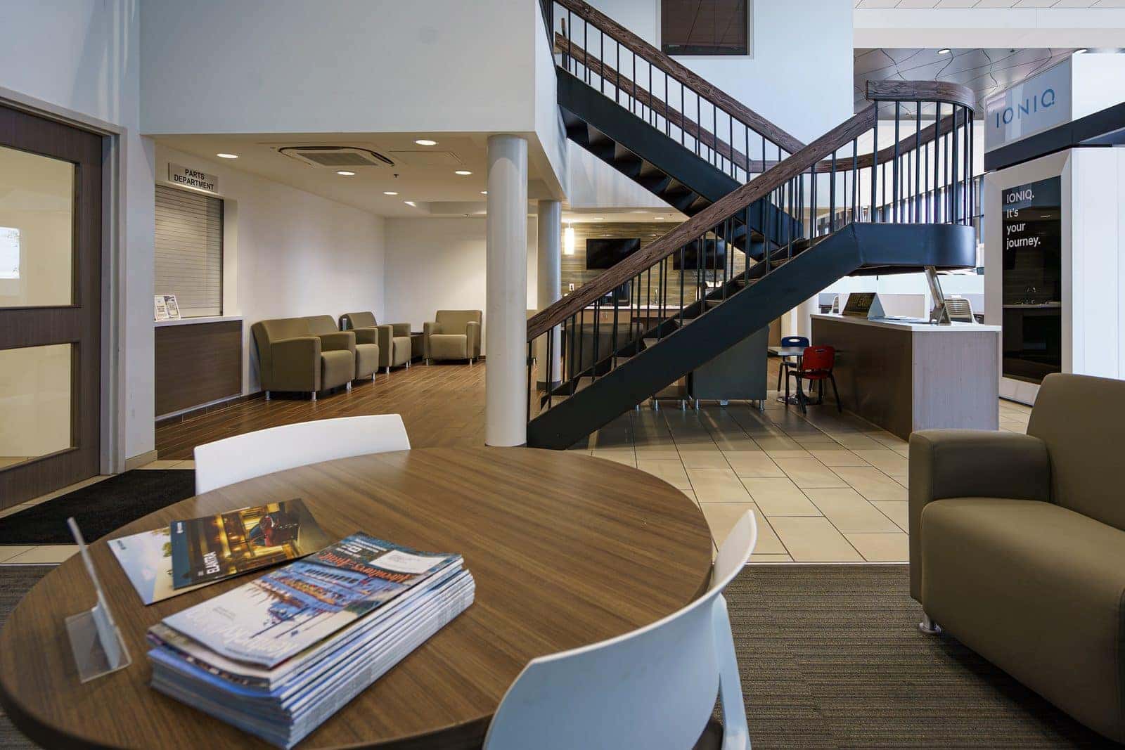 Customer lounge and reception area inside Swope Hyundai in Elizabethtown