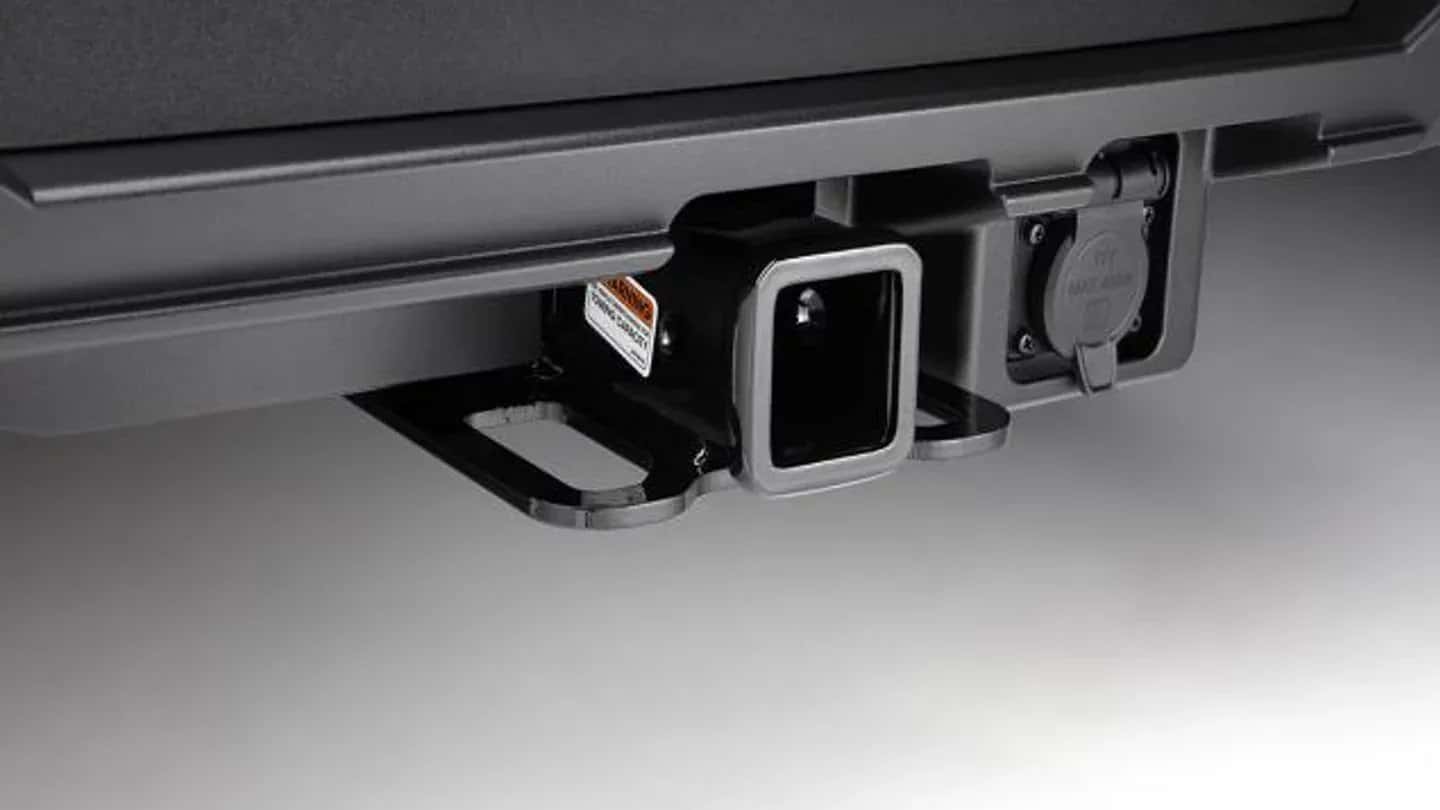 SANTA FE tow-hitch receiver and wiring connector shown in Hyundai’s current 2027 gallery