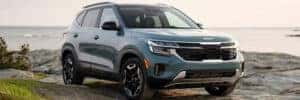 2025 kia seltos parked by water